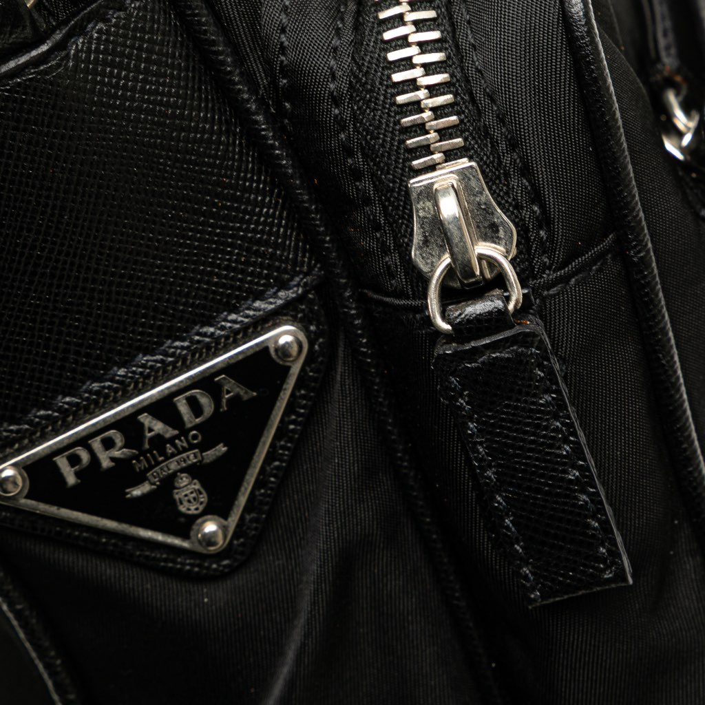 Prada Re-Nylon Shoulder Bag - Image 11