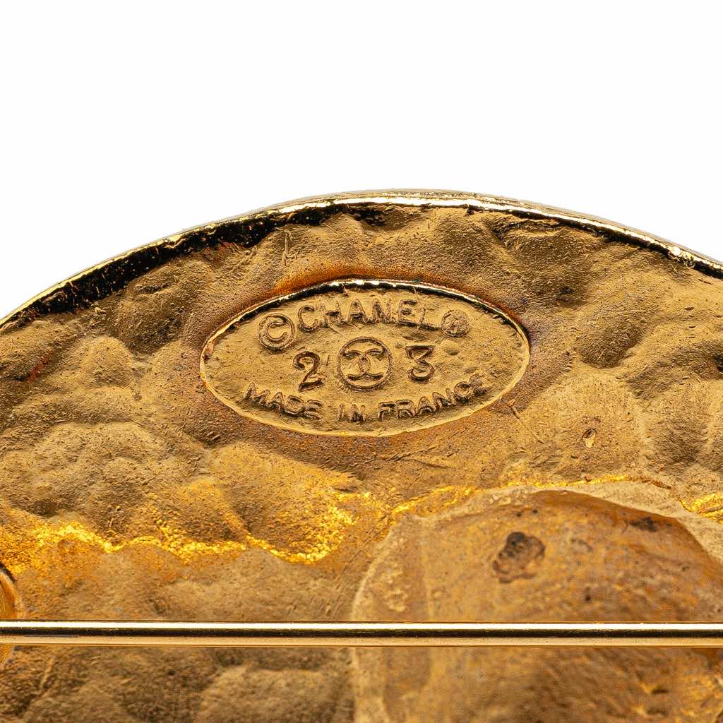Chanel Gold Plated CC Round Lion Brooch - 3