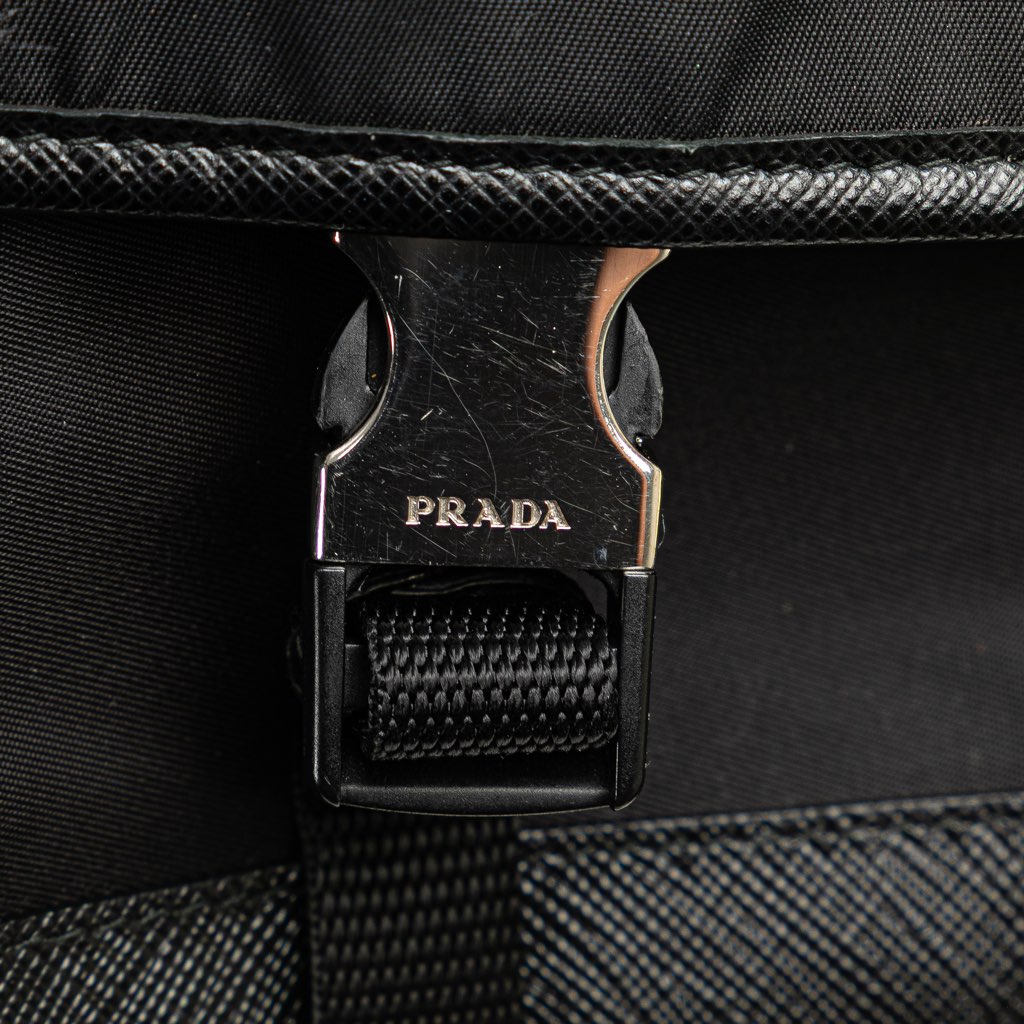 Prada Saffiano Trimmed Tessuto Belt Bag - Detail 1
