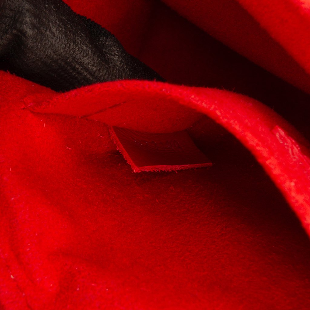 Louis Vuitton New Wave Chain Bag PM - Side view