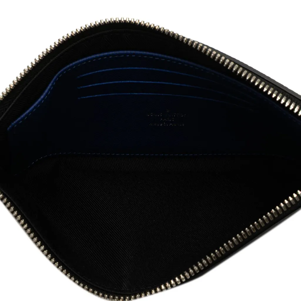 Louis Vuitton Monogram Taigarama Pochette Discovery PM Blue Canvas Good - Model View