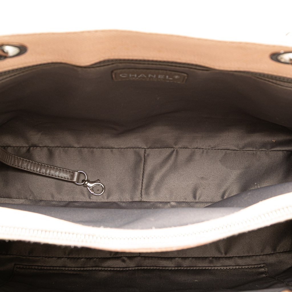 Chanel Caviar Grand Shopping Tote - 4