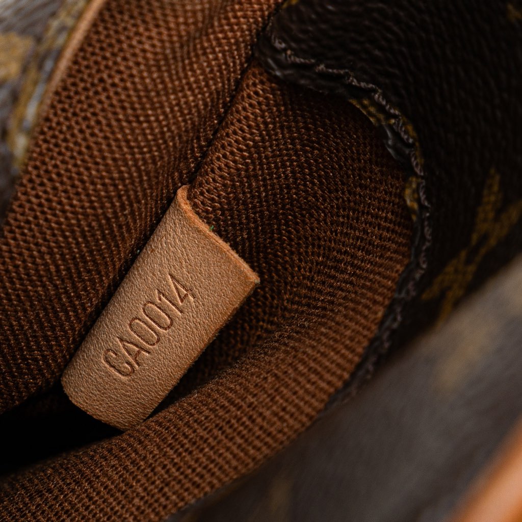 Louis Vuitton Monogram Pochette Gange - Detail 1