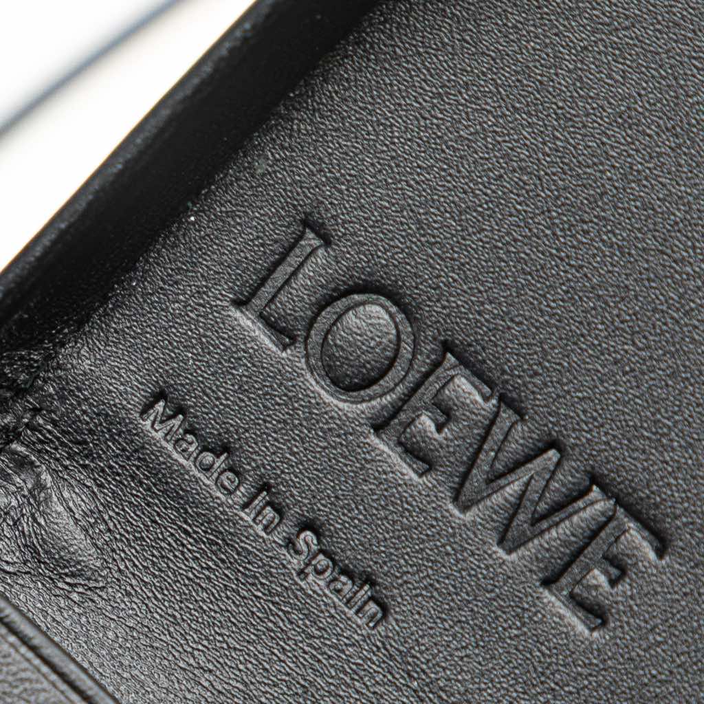 Loewe Mini Soft Calfskin Heel Pouch - Detail 2