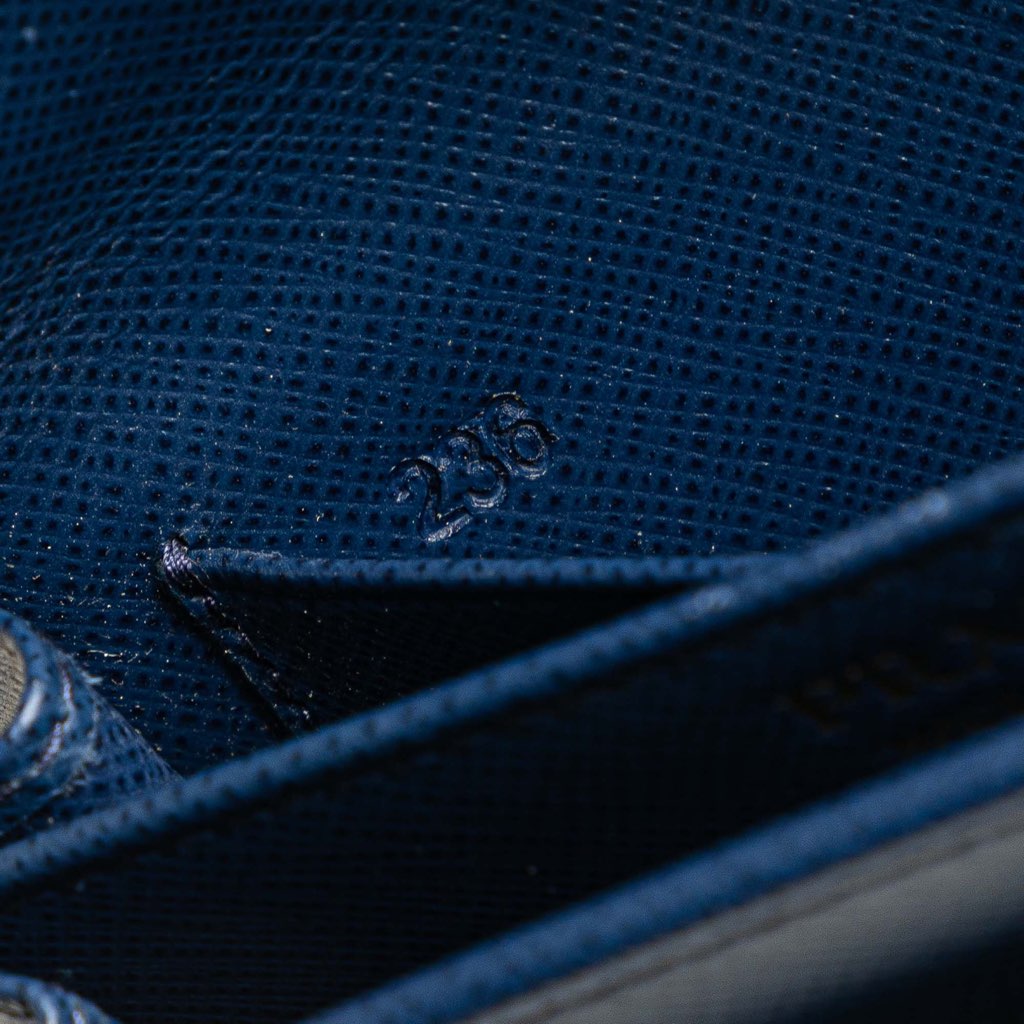 Prada Saffiano Card Holder on Chain - Detail 1