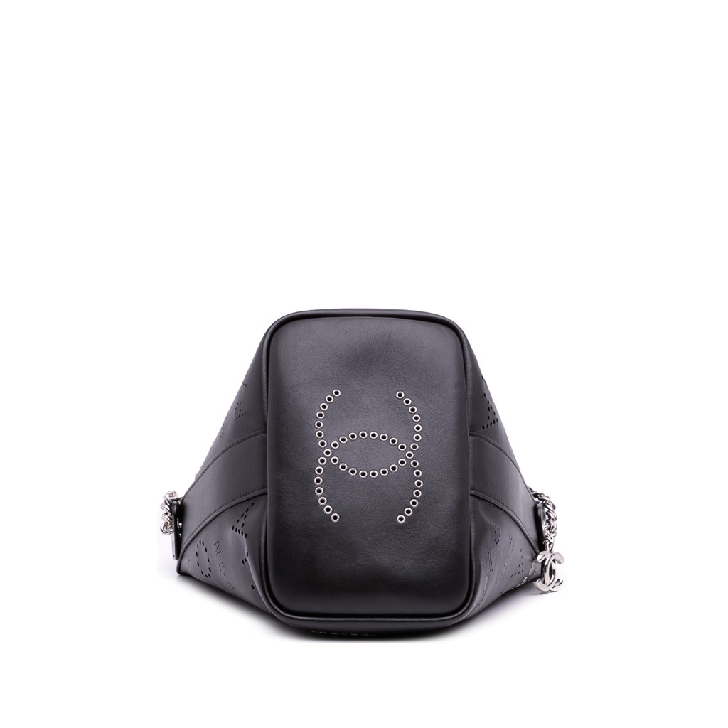Chanel Calfskin and Tweed Small Piercing Light Bucket Bag - Image 6