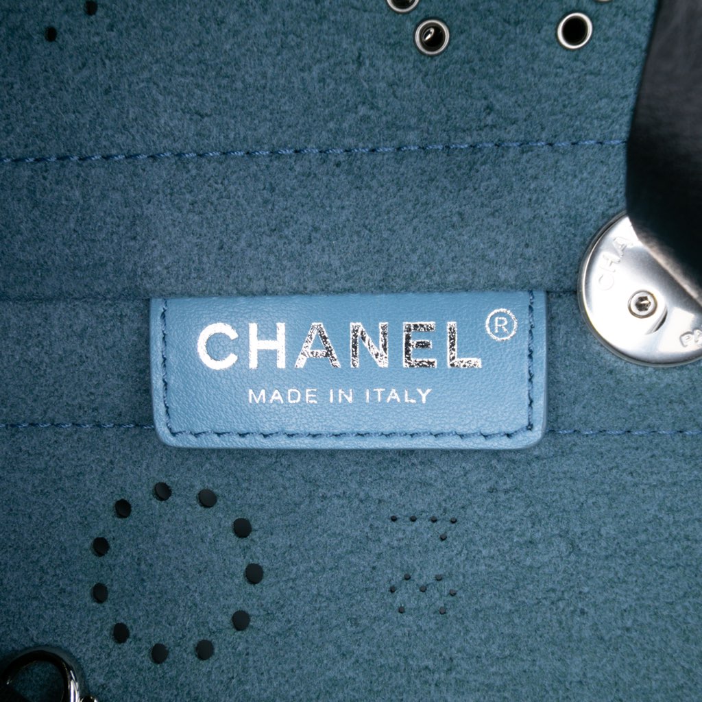 Chanel Calfskin and Tweed Small Piercing Light Bucket Bag - Side view