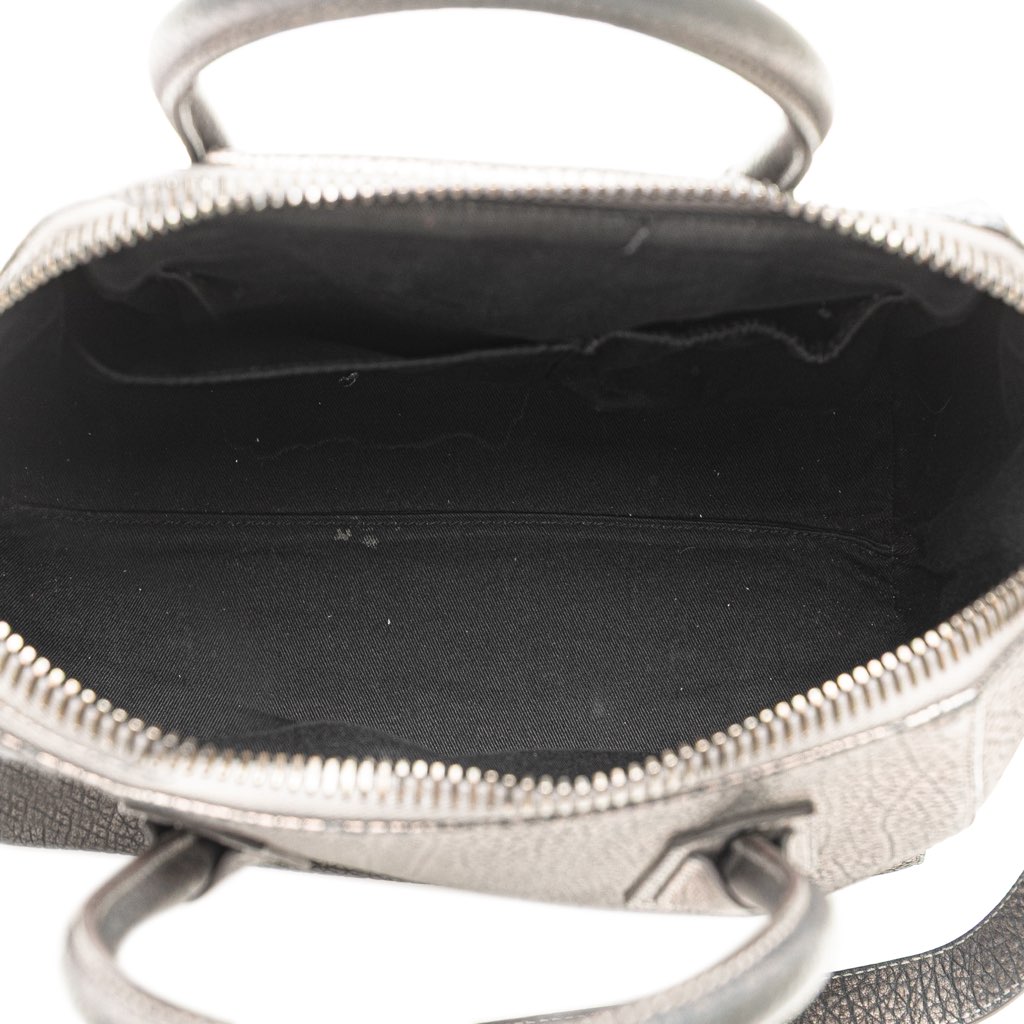 Givenchy Medium Metallic Grained Calfskin Antigona Satchel - 4