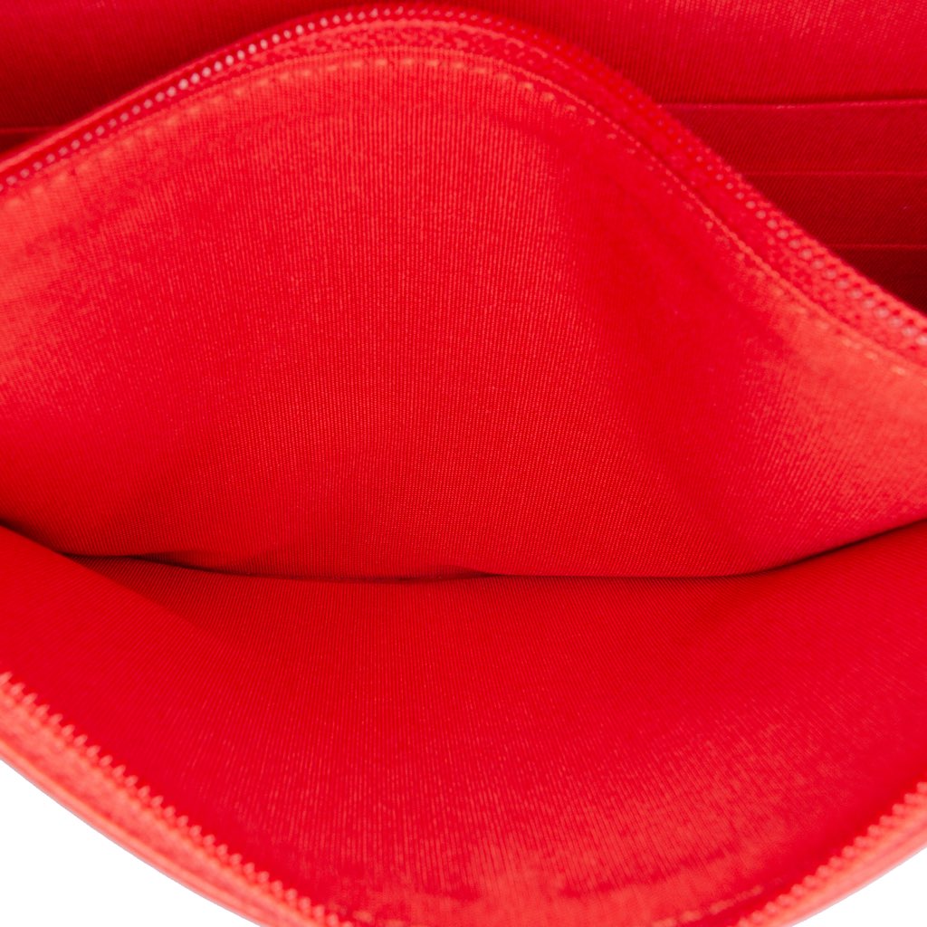 Chanel Chevron Calfskin Boy Wallet On Chain - Side view