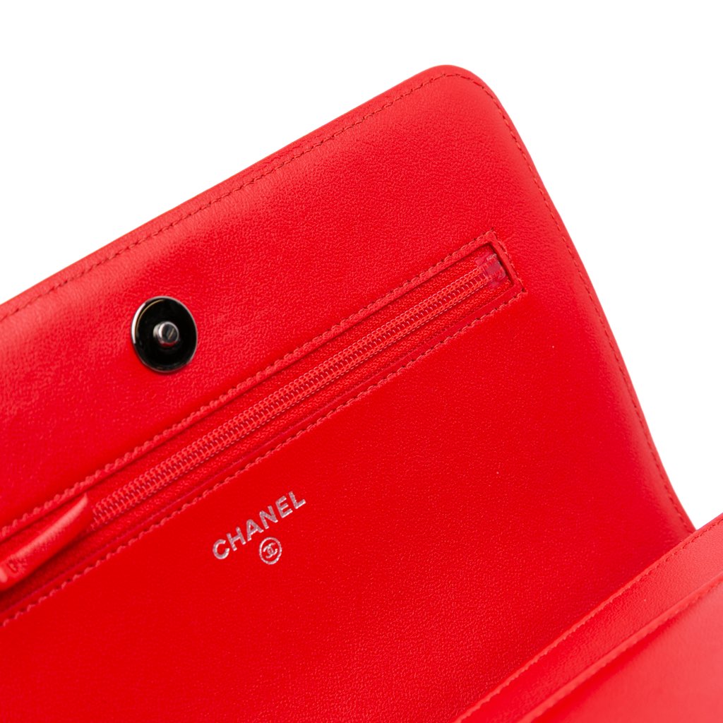 Chanel Chevron Calfskin Boy Wallet On Chain - Detail 2