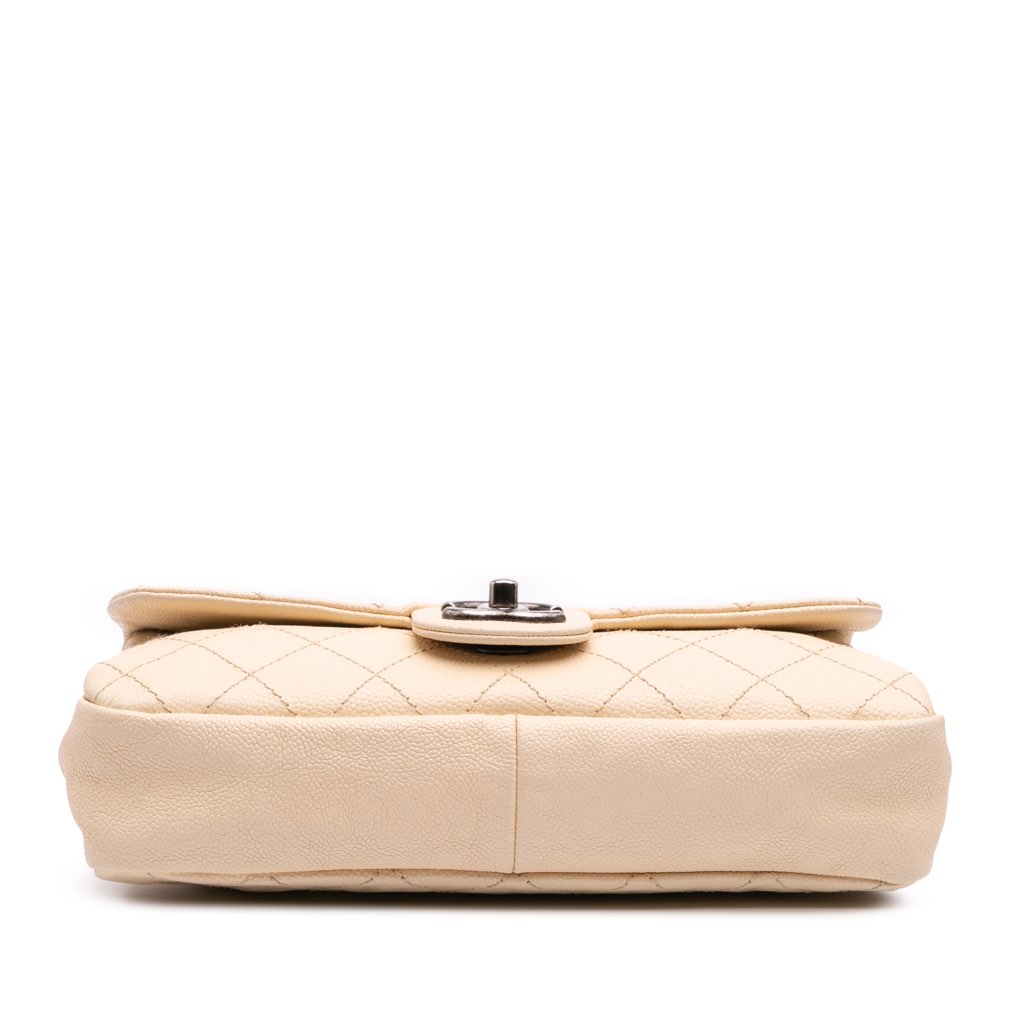 Chanel Medium Quilted Caviar Simply CC Flap - Image 6