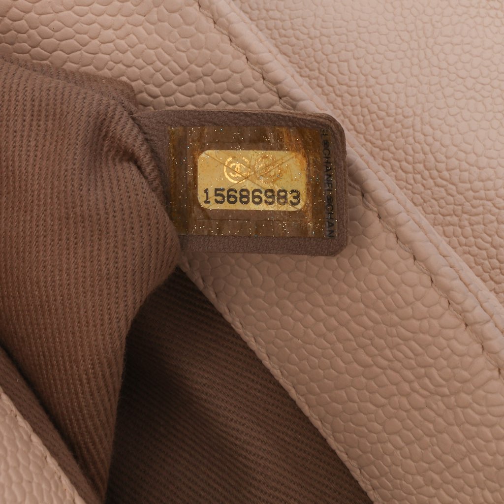 Chanel Medium Quilted Caviar Simply CC Flap - Detail 2