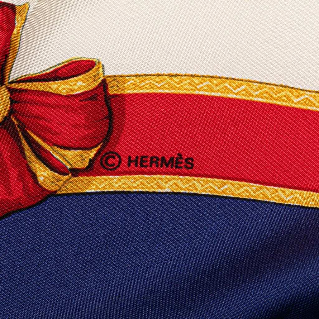 Hermès Ecole Francaise d'Equitation Silk Scarf - Side view