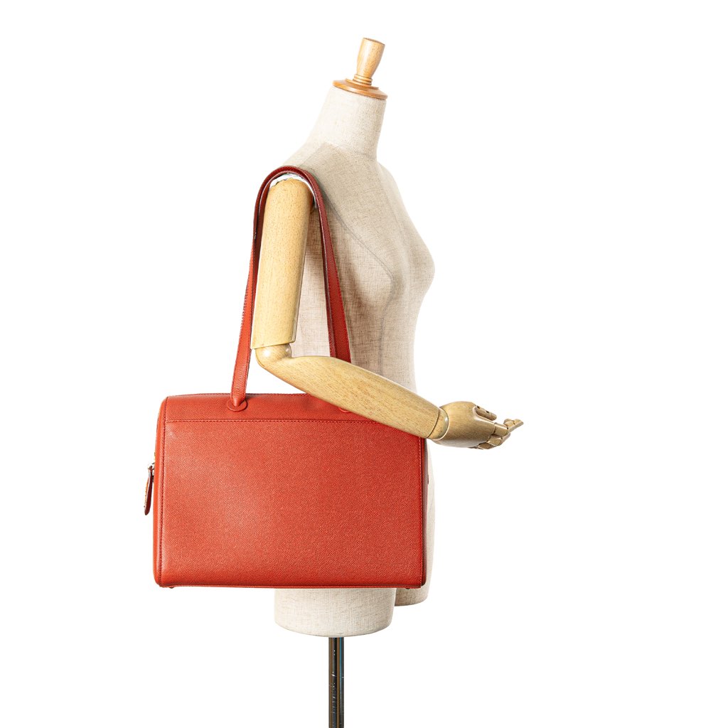 Chanel Grained Calfskin Tote - Image 17