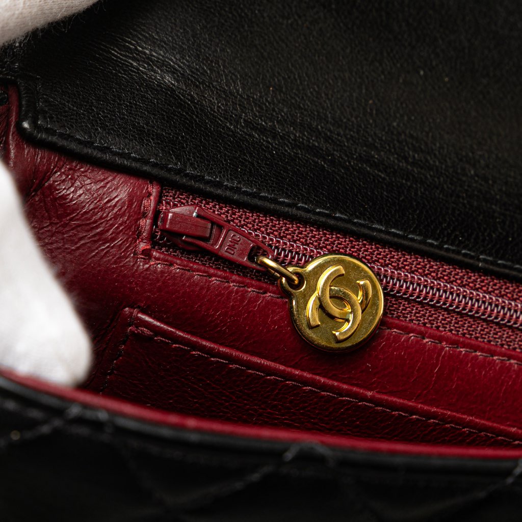 Chanel Medium Lambskin Parent Kelly Flap - Detail 2