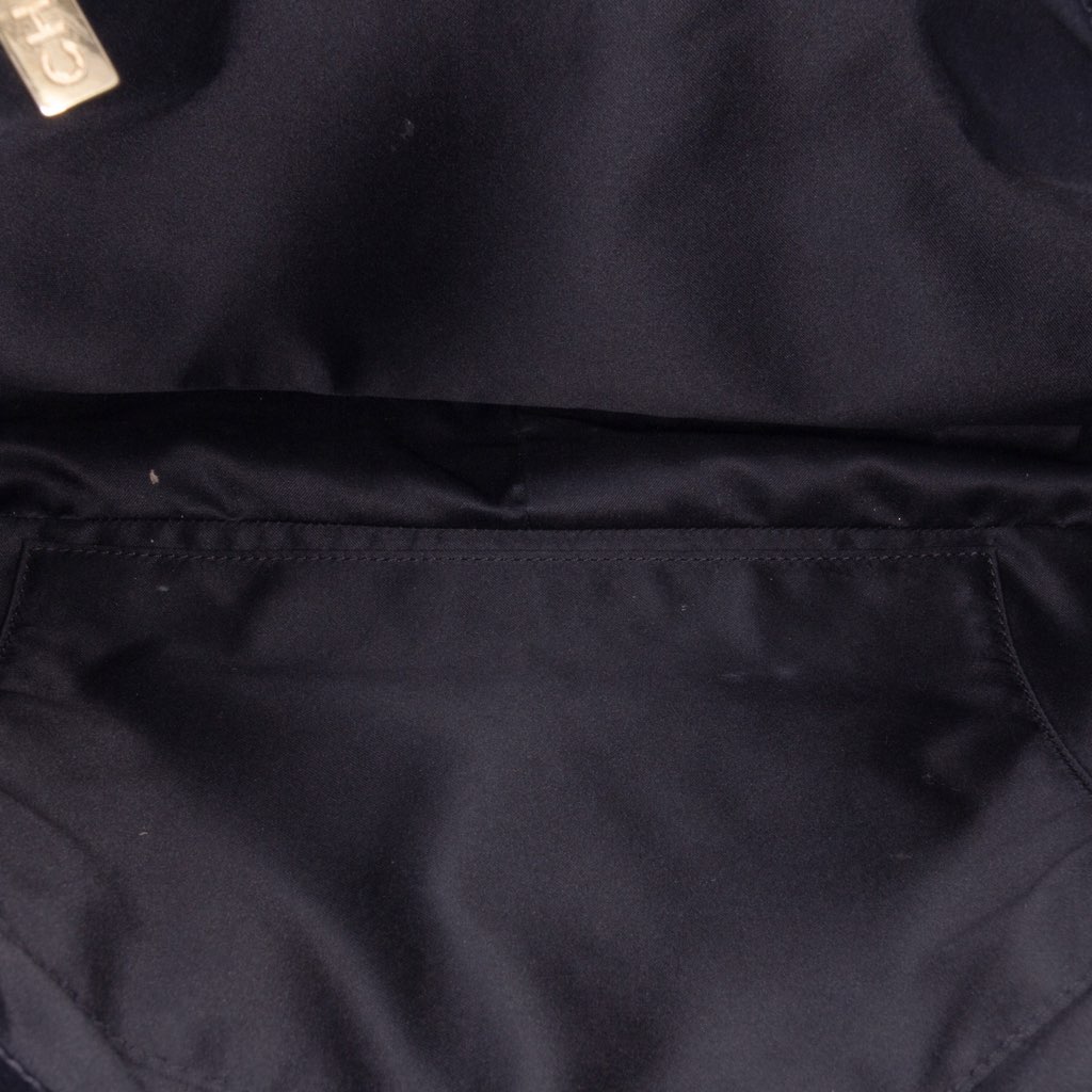 Chanel Caviar Grand Shopping Tote - 4