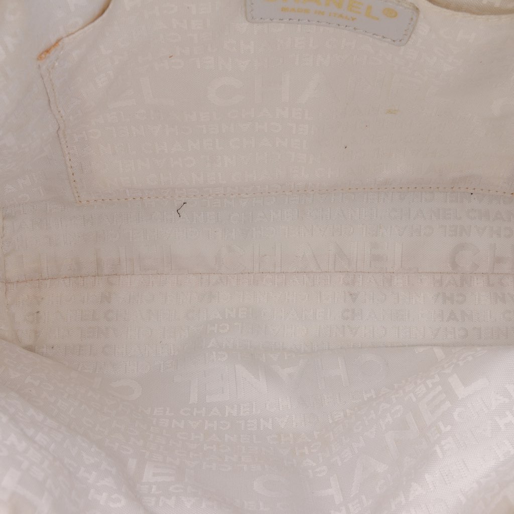 Chanel CC Chocolate Bar Canvas Shoulder Bag - 4