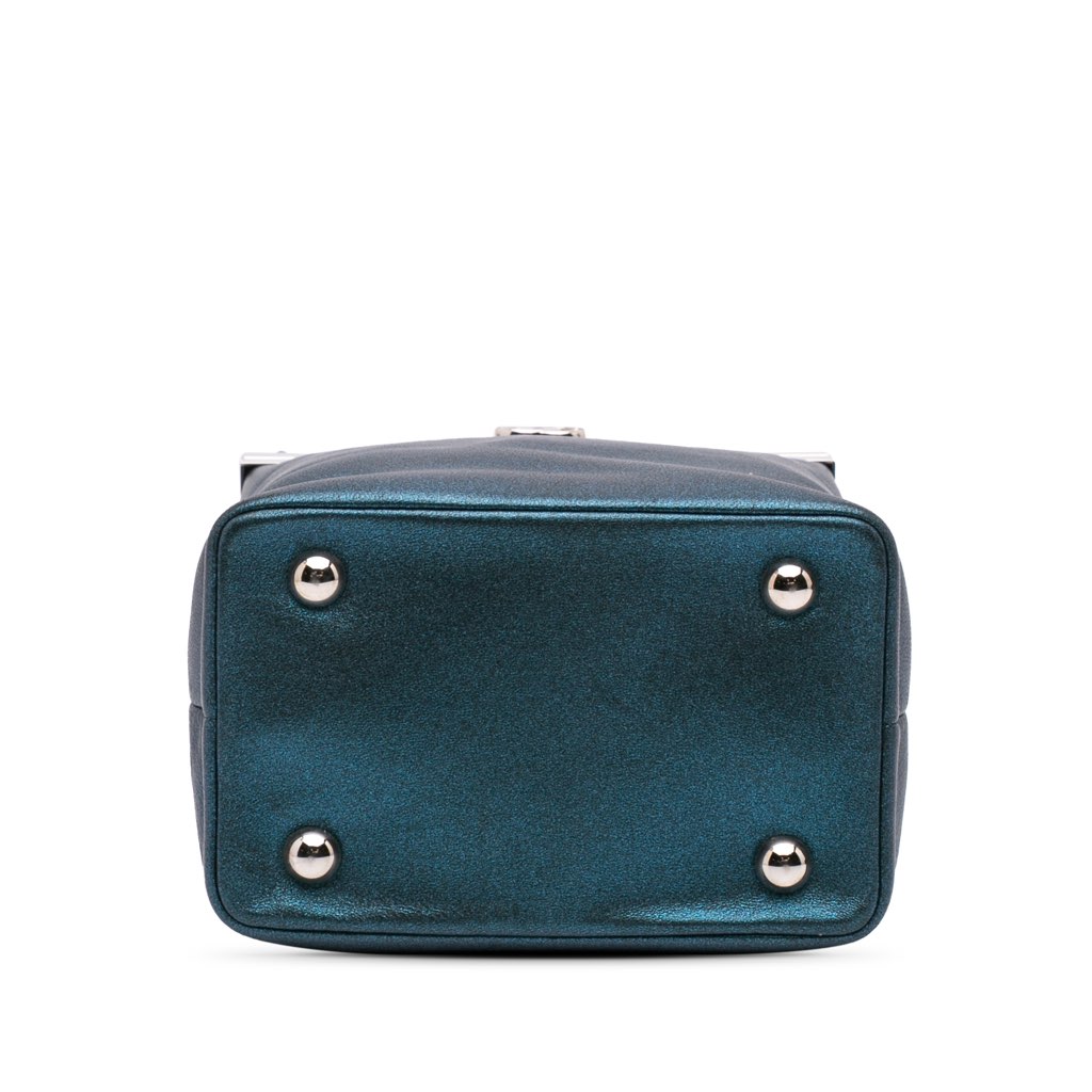 Chanel CC Metallic Calfskin Vanity Case - 3