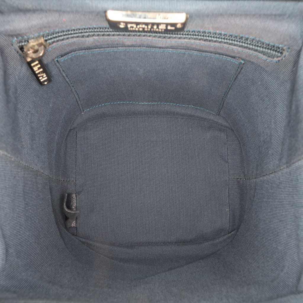 Chanel CC Metallic Calfskin Vanity Case - 4