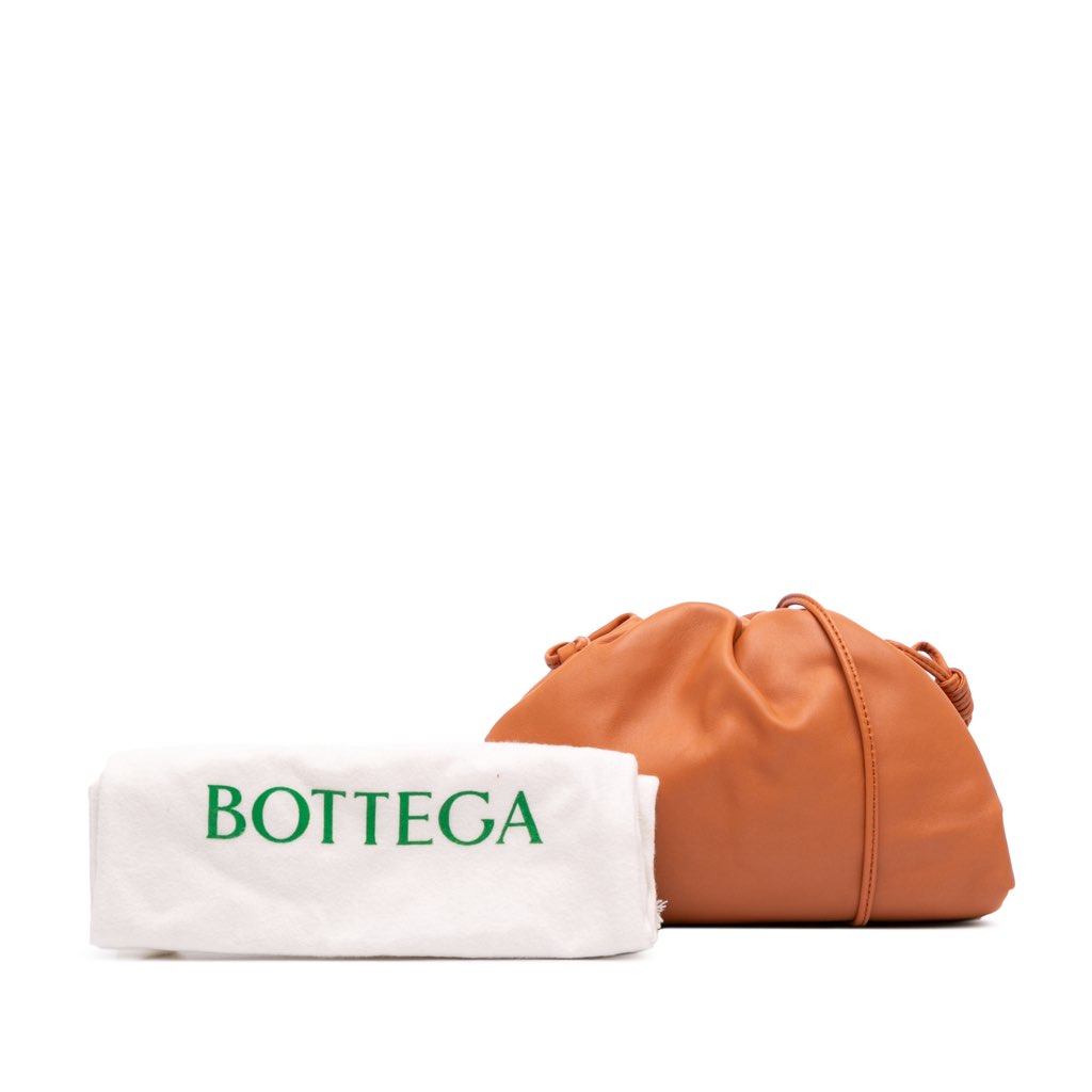 Bottega Veneta Lambskin The Mini Pouch Crossbody - Detail 2