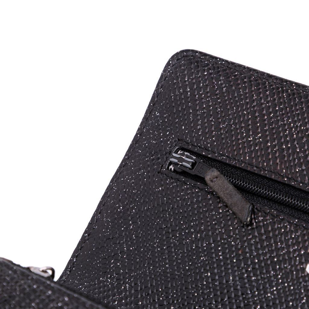 Chanel CC Quilted Glittered Calfskin Wallet On Chain - Detail 2