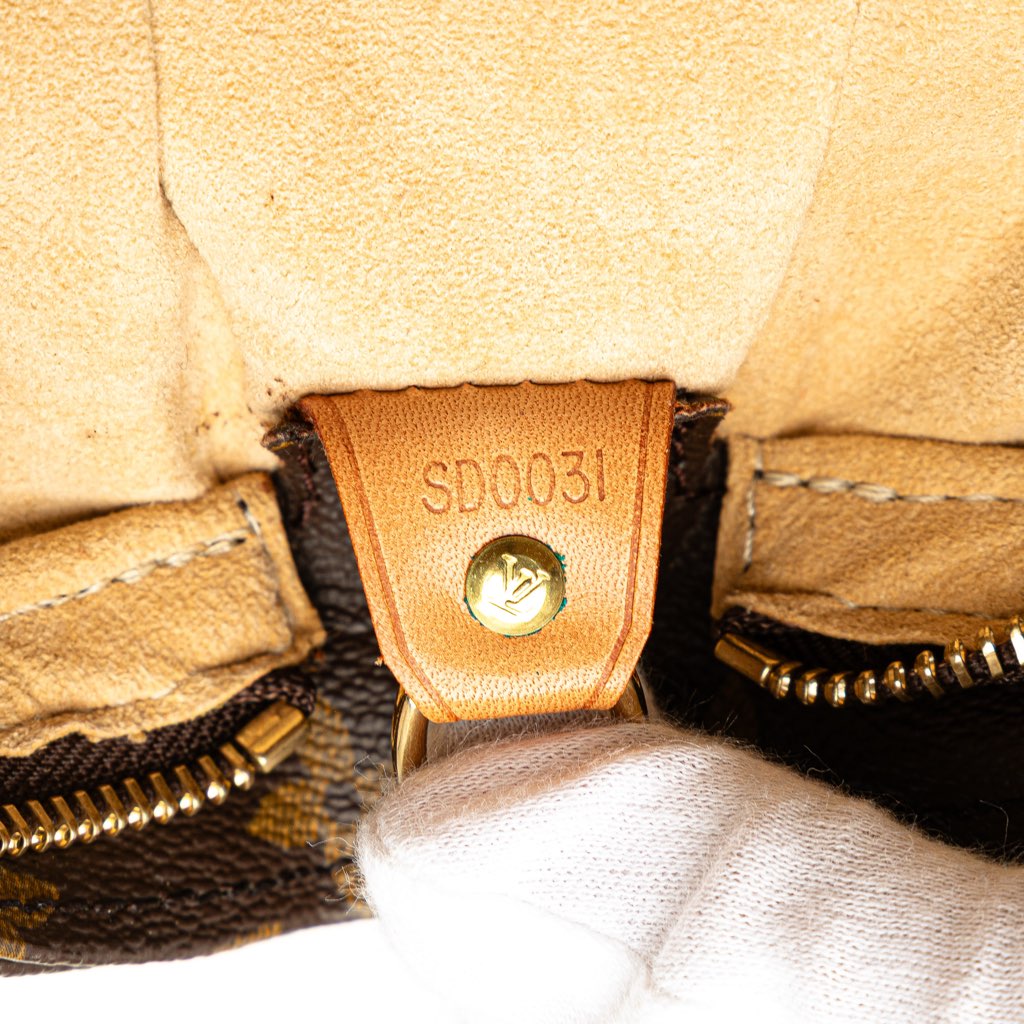 Louis Vuitton Monogram Looping GM - Detail 1