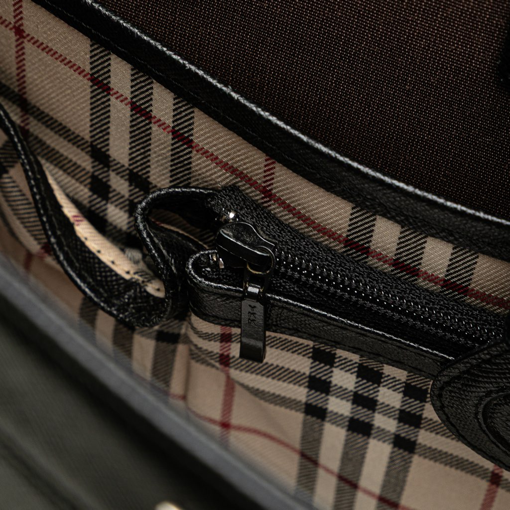 Burberry Leather Tote - Detail 2