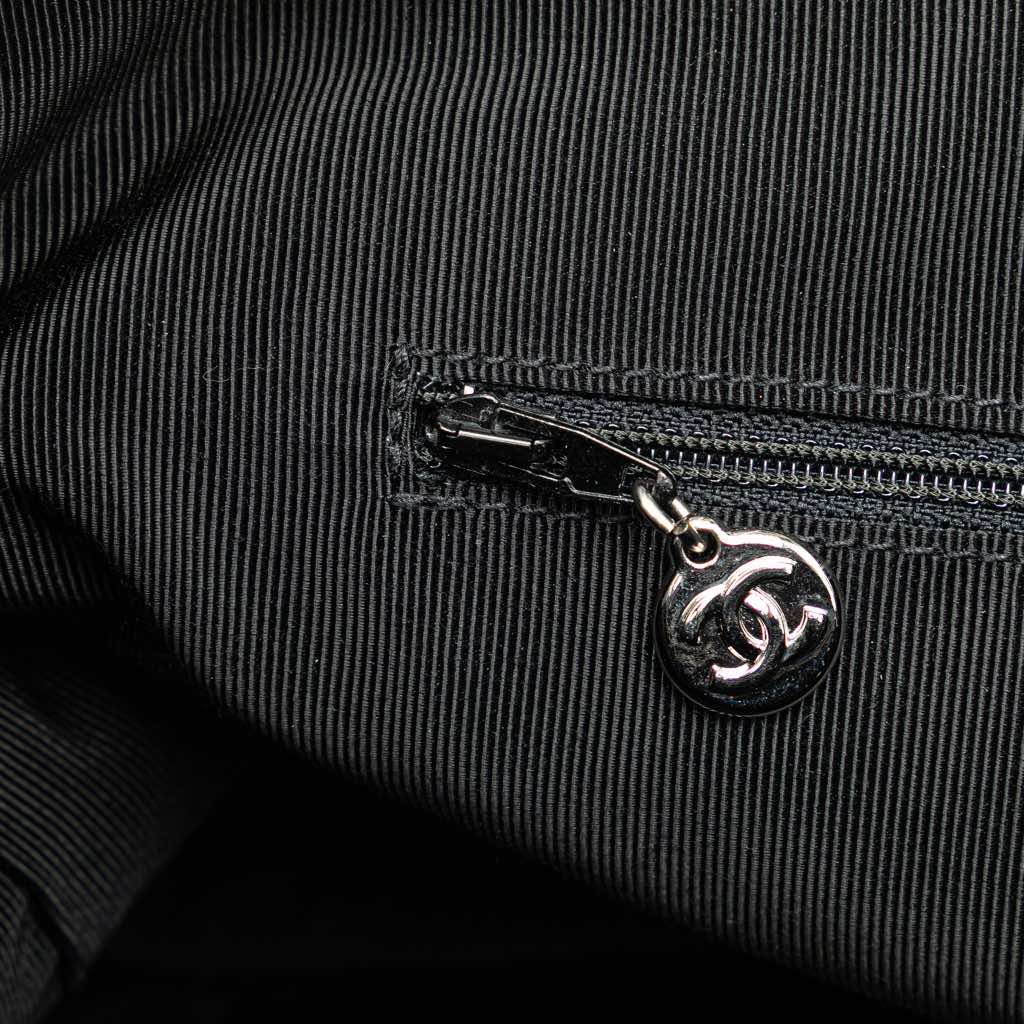 Chanel CC Caviar Tote - Detail 2