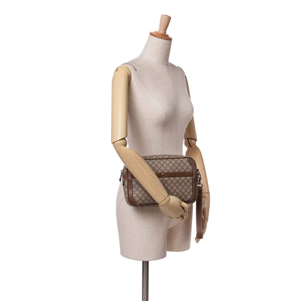 Gucci Diamante Coated Canvas Clutch - Image 12