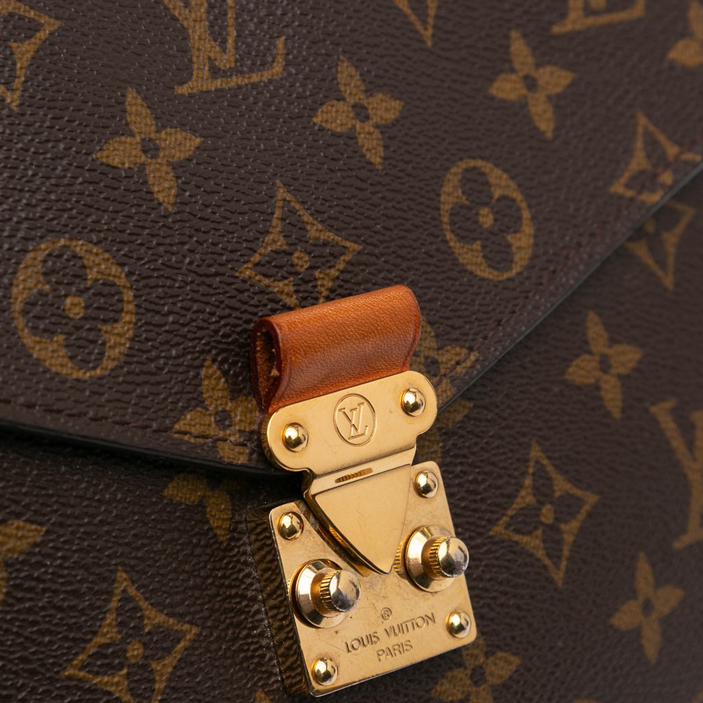 Louis Vuitton Monogram Pochette Metis - Detail 2
