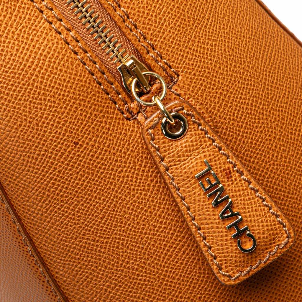 Chanel Grained Calfskin Tote - Image 10