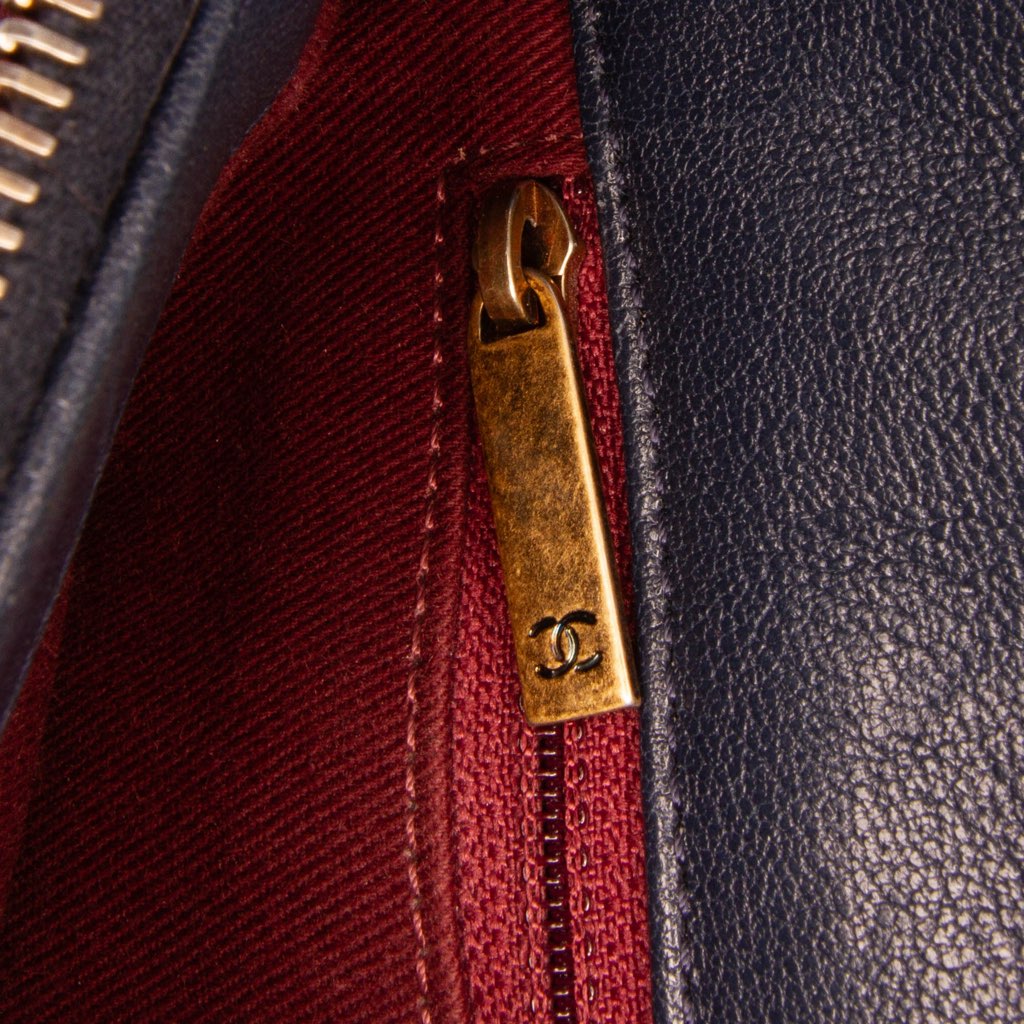 Chanel Paris Rome Large Sheepskin Trapezio Flap - Image 12