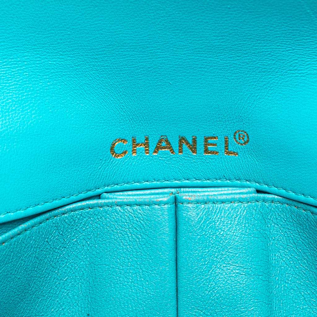 Chanel Chocolate Bar Lambskin East West Flap - Side view