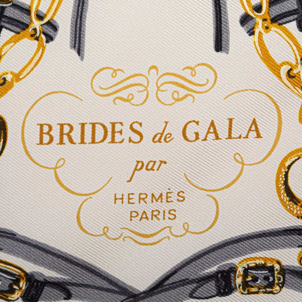Hermès Mini Brides De Gala Giant Triangle Silk Scarf - 4