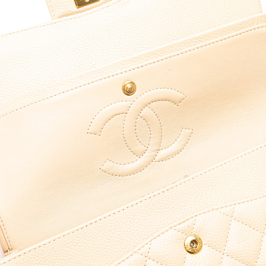 Chanel Medium Classic Caviar Double Flap - Detail 2
