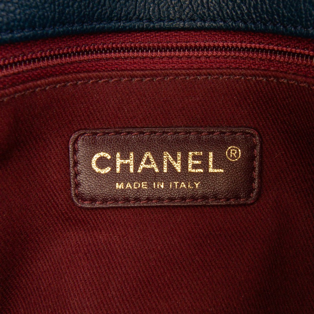 Chanel Paris-Salzburg Small Patent and Goatskin CC Eyelet Flap - 5