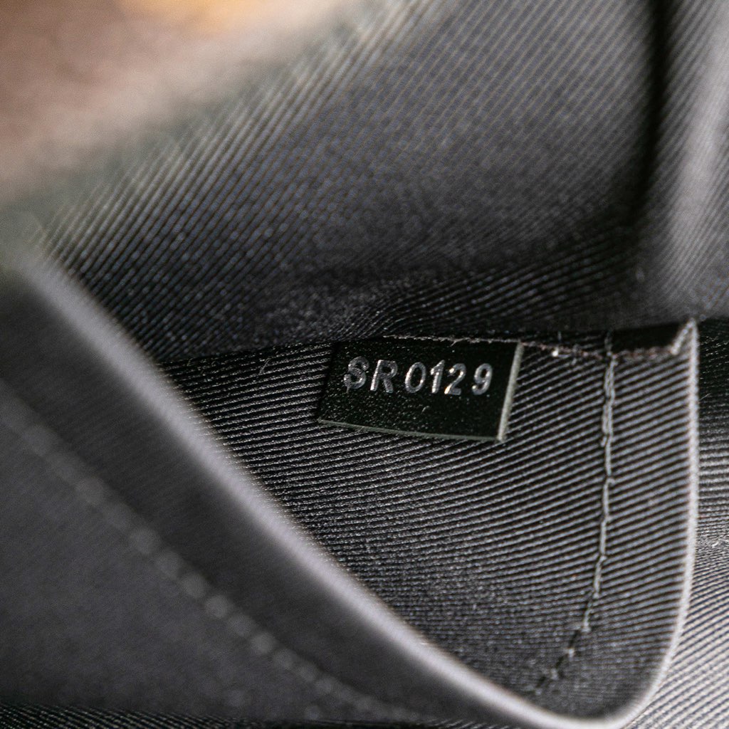 Louis Vuitton Monogram Solar Ray Utility Front Bag - Detail 1