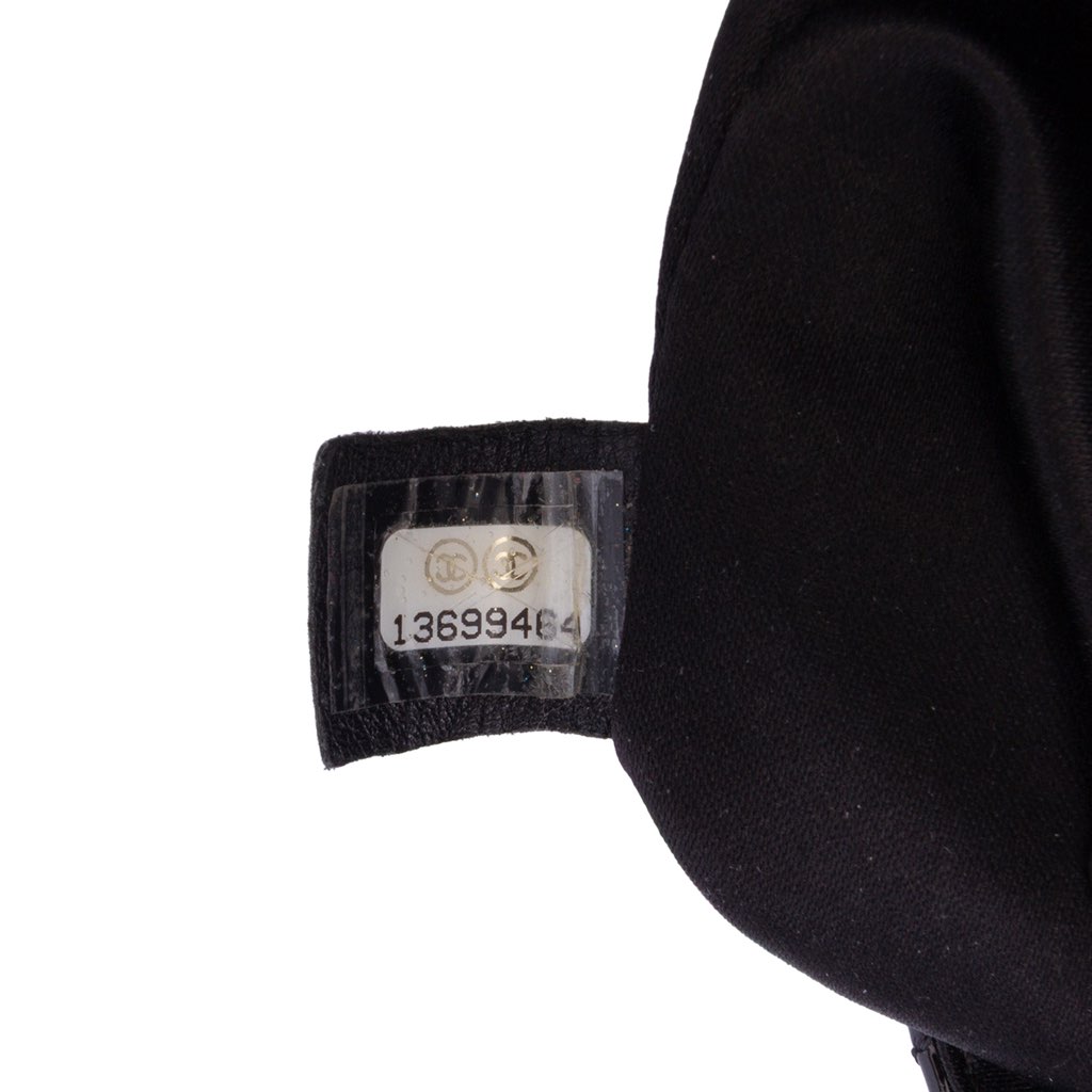 Chanel Mini Patent Lace Kiss Lock Flap Double Bag - Detail 1