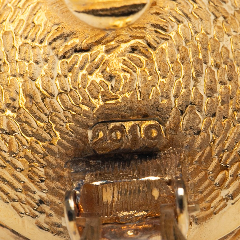 Chanel Gold Plated CC Round Clip On Earrings - 4