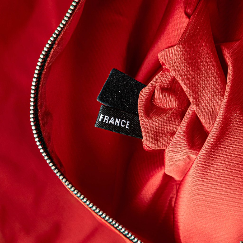 Chanel Old Travel Line Nylon Tote - Detail 2