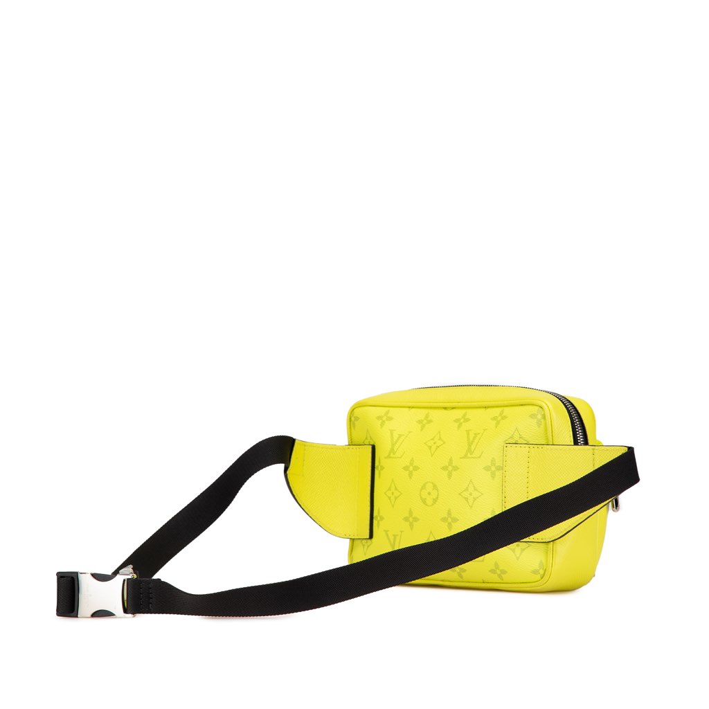 Louis Vuitton Monogram Taiga Outdoor Bumbag - 2