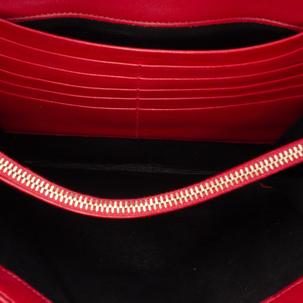 Saint Laurent Matelasse Patent Monogram Vicky Chain Wallet - 4