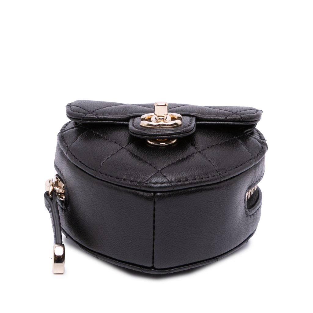 Chanel Lambskin CC in Love Heart Necklace Bag - 3