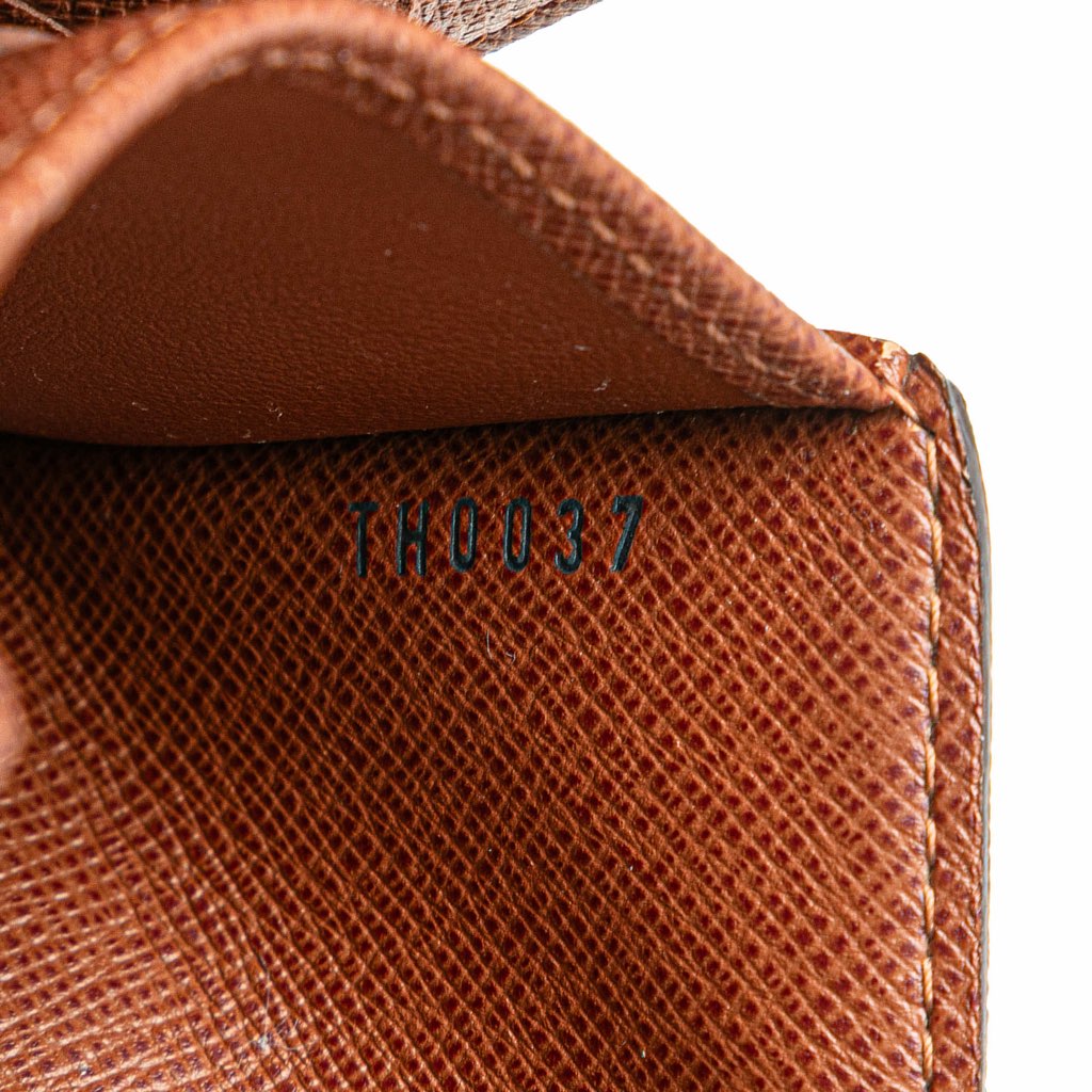Louis Vuitton Monogram Koala Wallet - Detail 2
