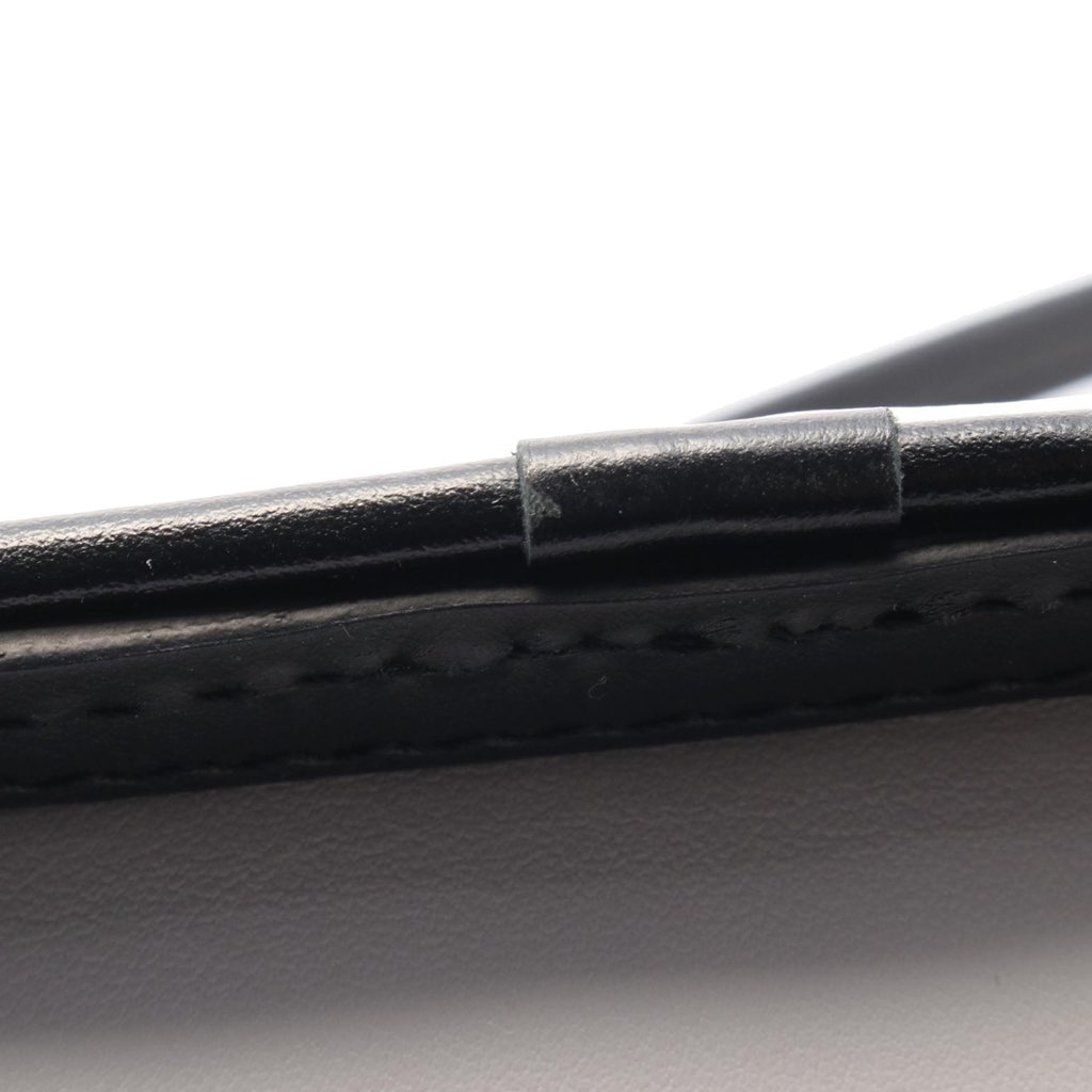 Louis Vuitton Leather Around Me PM - 5