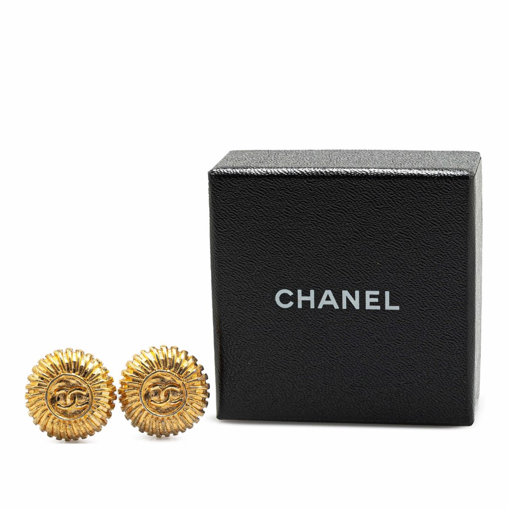 Chanel Gold Plated CC Round Clip On Earrings - 4