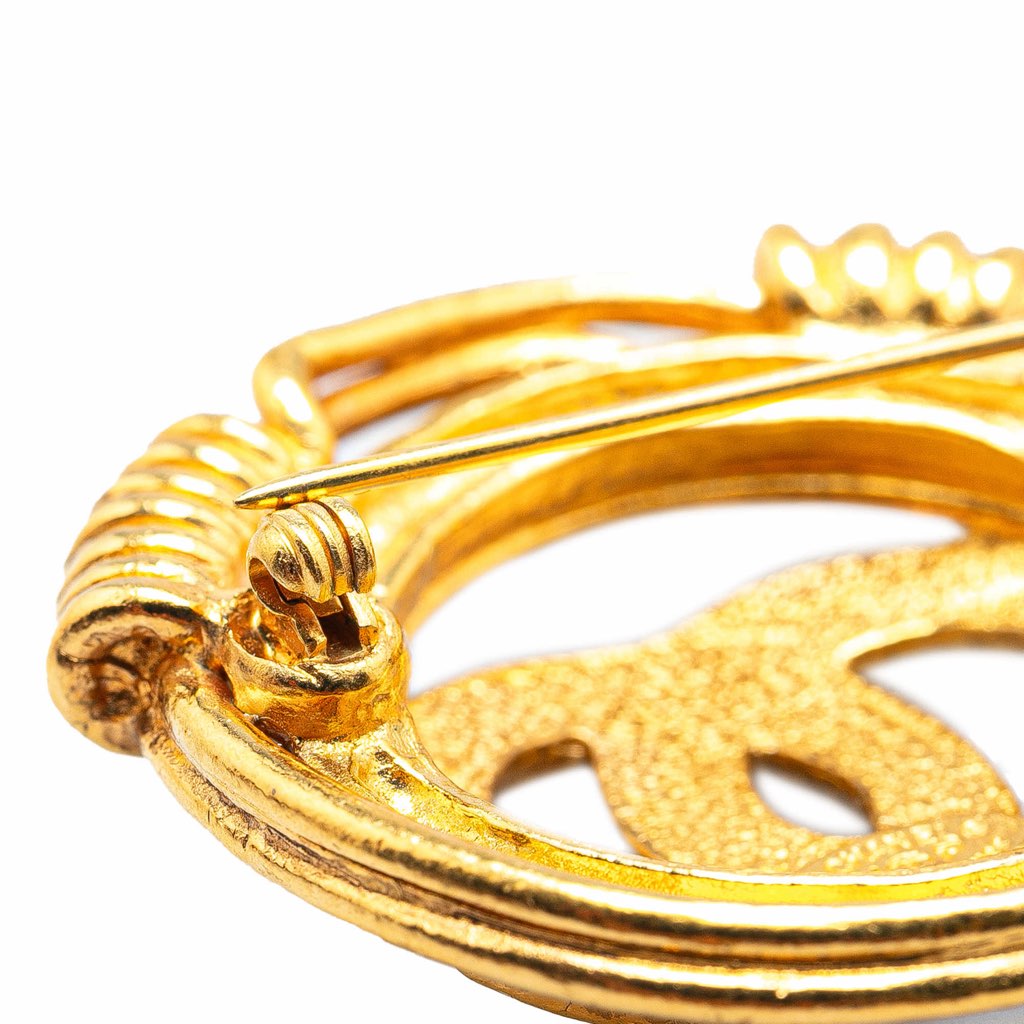 Chanel Gold Plated CC Brooch - 4