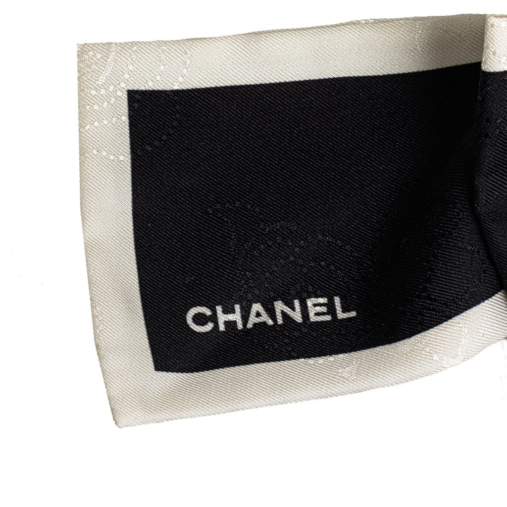 Chanel Silk CC Bow Scrunchie - 3