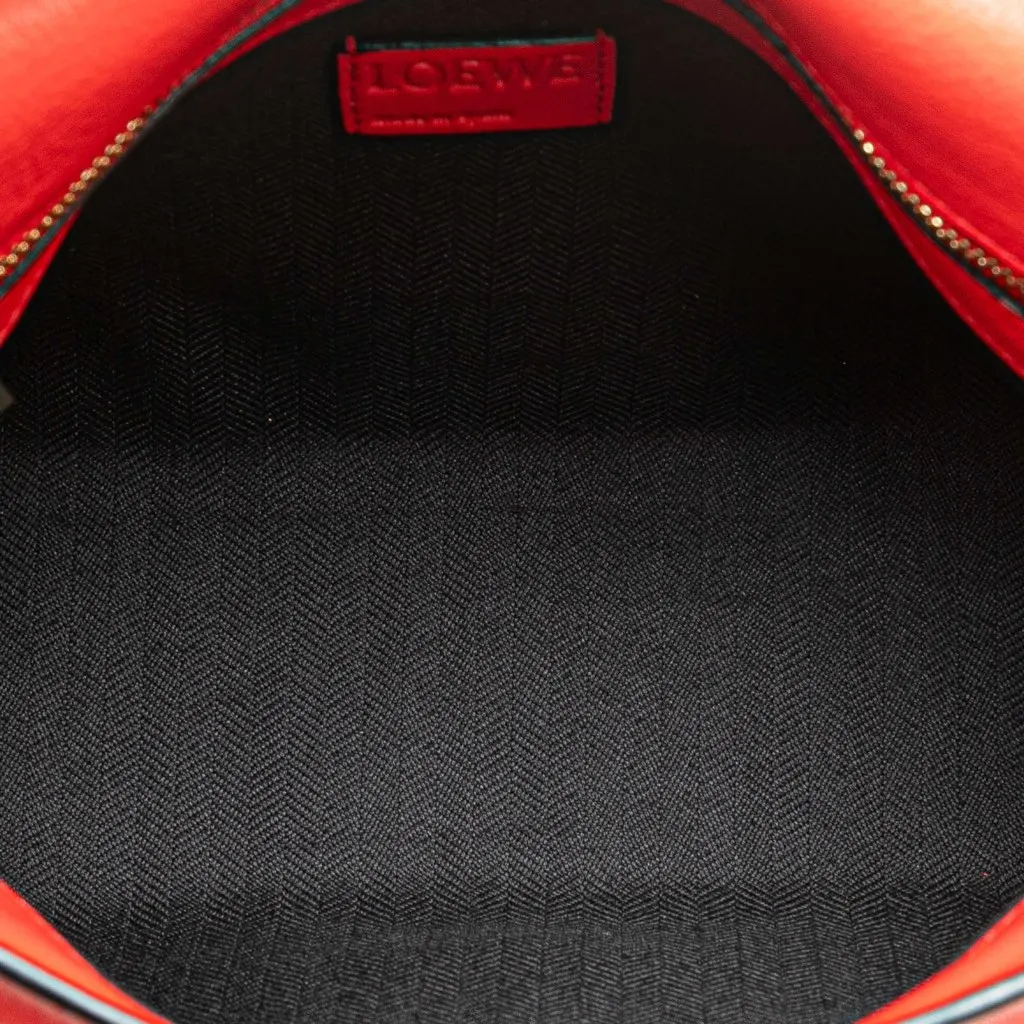 Loewe Leather Flamenco Knot Whipstitch Crossbody Red Leather Very good - Model View