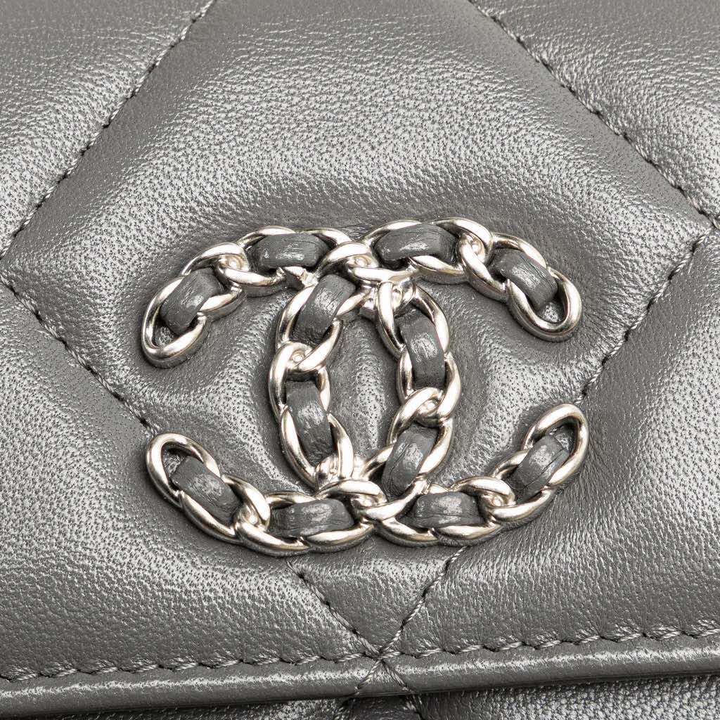 Chanel Lambskin 19 Flap Coin Purse With Chain - Image 10